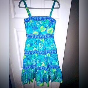 Lilly Pulitzer bright colored leaf and floral print dress. Size 0